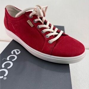 Ecco Soft Sneakers Chili Red Shade Women’s Size 38 New With Box